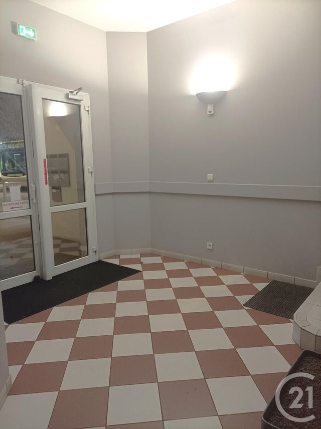 Afficher la photo en grand Appartement T2 à vendre - 2 pièces - 45.25 m2 - ST SEBASTIEN SUR LOIRE - 44 - PAYS-DE-LOIRE - Century 21 Amara Immobilier