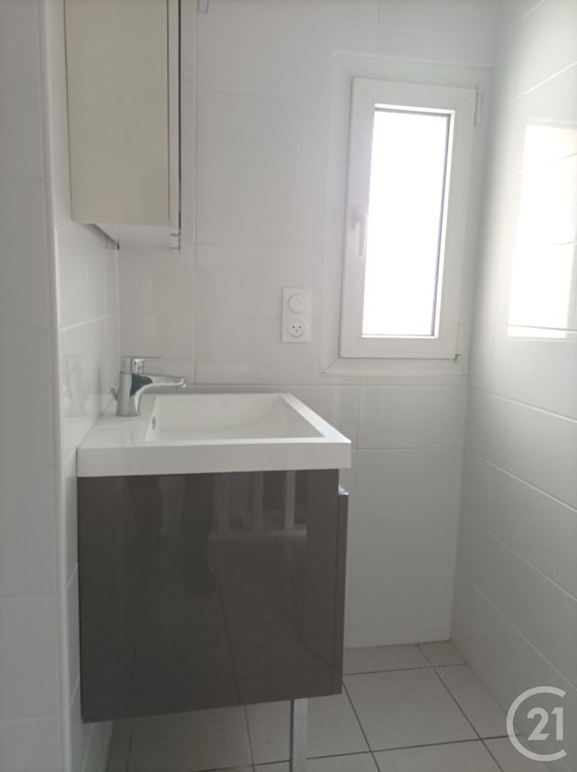 Afficher la photo en grand Appartement T2 à vendre - 2 pièces - 45.25 m2 - ST SEBASTIEN SUR LOIRE - 44 - PAYS-DE-LOIRE - Century 21 Amara Immobilier