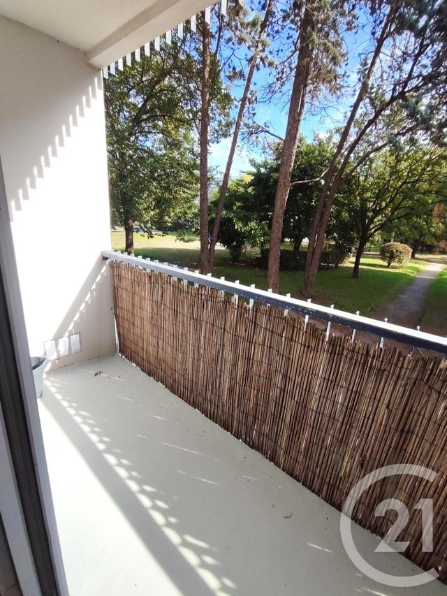 Appartement T5 à louer - 5 pièces - 91.95 m2 - REZE - 44 - PAYS-DE-LOIRE - Century 21 Amara Immobilier