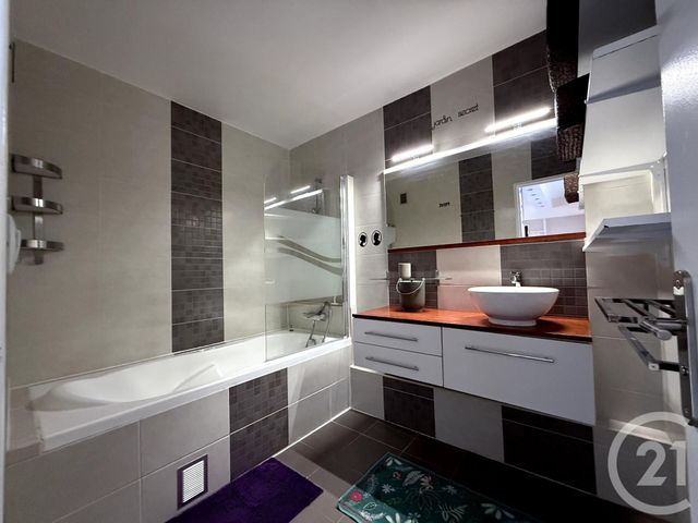 Appartement T5 à louer - 5 pièces - 96.75 m2 - NANTES - 44 - PAYS-DE-LOIRE - Century 21 Amara Immobilier