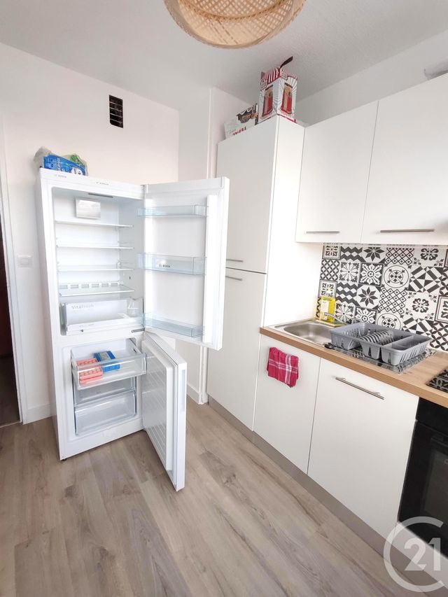 Appartement T5 à louer - 5 pièces - 85.72 m2 - ST HERBLAIN - 44 - PAYS-DE-LOIRE - Century 21 Amara Immobilier