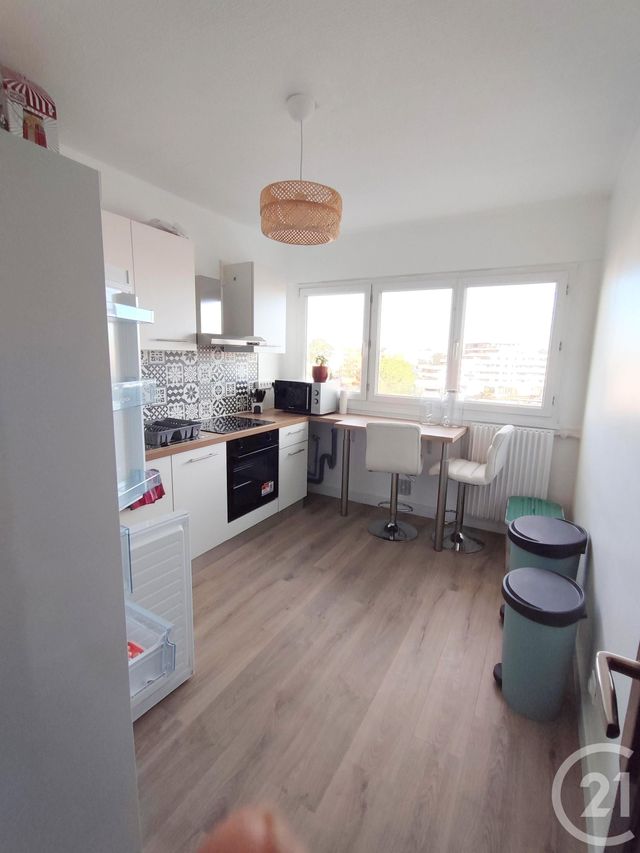 Appartement T5 à louer - 5 pièces - 85.72 m2 - ST HERBLAIN - 44 - PAYS-DE-LOIRE - Century 21 Amara Immobilier