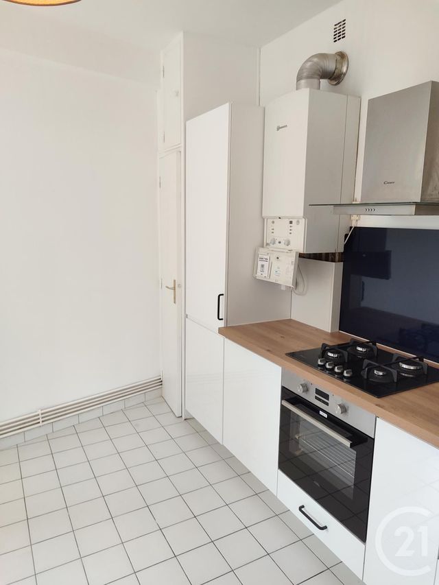 Appartement T4 à louer - 4 pièces - 94.0 m2 - NANTES - 44 - PAYS-DE-LOIRE - Century 21 Amara Immobilier