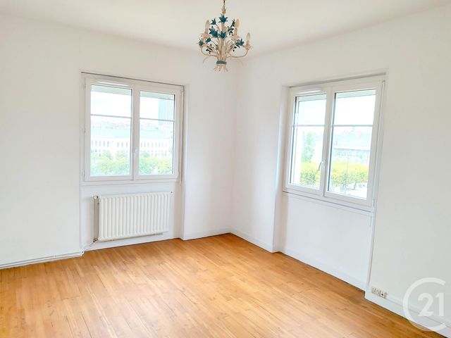 Appartement T4 à louer - 4 pièces - 94.0 m2 - NANTES - 44 - PAYS-DE-LOIRE - Century 21 Amara Immobilier