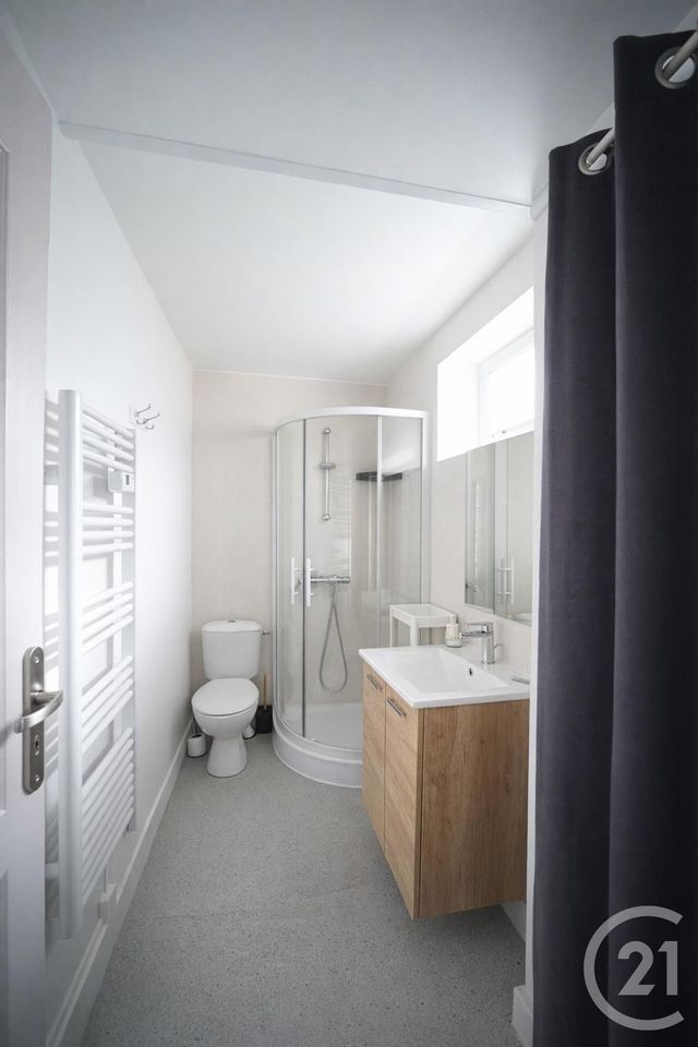 Appartement T3 à louer - 3 pièces - 40.73 m2 - REZE - 44 - PAYS-DE-LOIRE - Century 21 Amara Immobilier