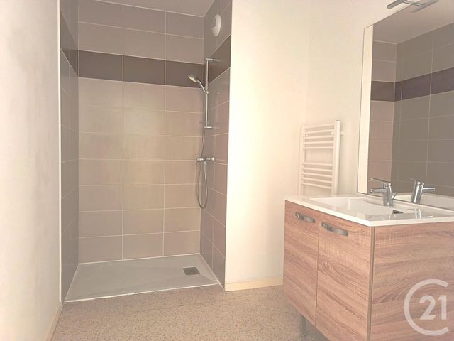 Appartement à vendre - 3 pièces - 60.75 m2 - BOUGUENAIS - 44 - PAYS-DE-LOIRE - Century 21 Amara Immobilier