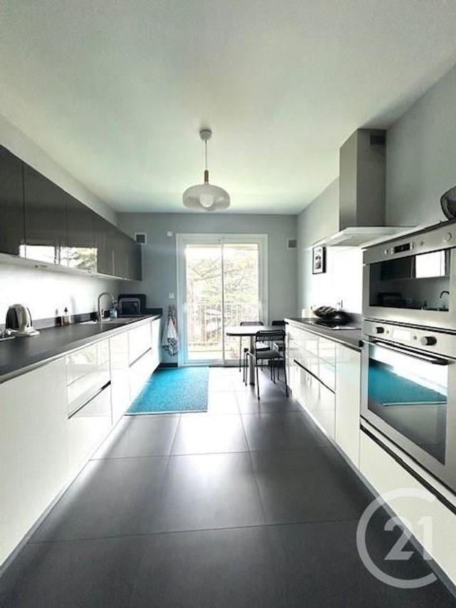 Appartement T5 à vendre - 5 pièces - 105.45 m2 - NANTES - 44 - PAYS-DE-LOIRE - Century 21 Amara Immobilier