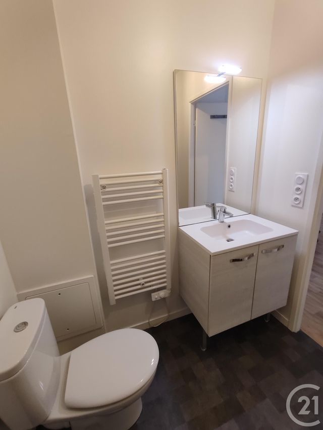 Appartement T2 à louer - 2 pièces - 44.45 m2 - BOUGUENAIS - 44 - PAYS-DE-LOIRE - Century 21 Amara Immobilier