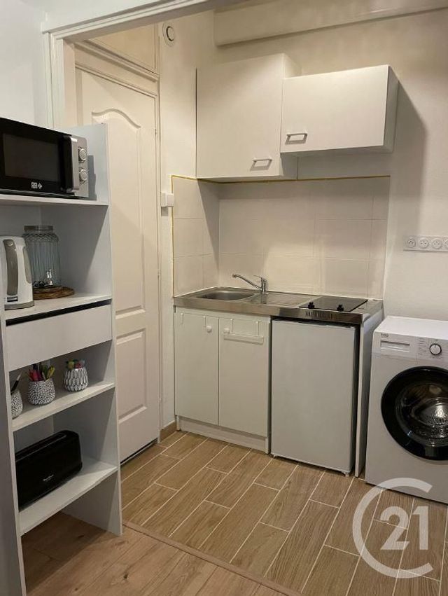 Appartement Studio à louer - 1 pièce - 15.0 m2 - NANTES - 44 - PAYS-DE-LOIRE - Century 21 Amara Immobilier
