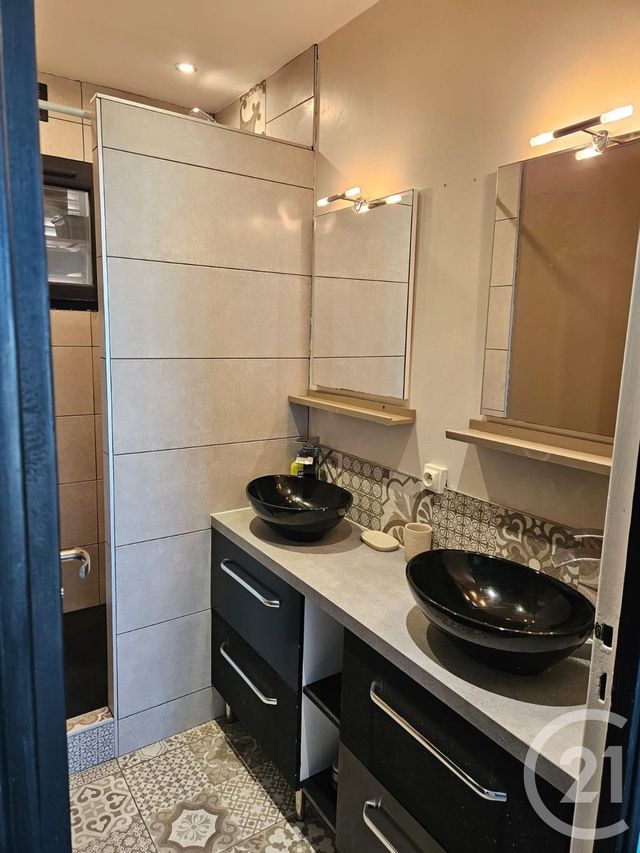 Appartement T3 à louer - 3 pièces - 62.0 m2 - ORVAULT - 44 - PAYS-DE-LOIRE - Century 21 Amara Immobilier