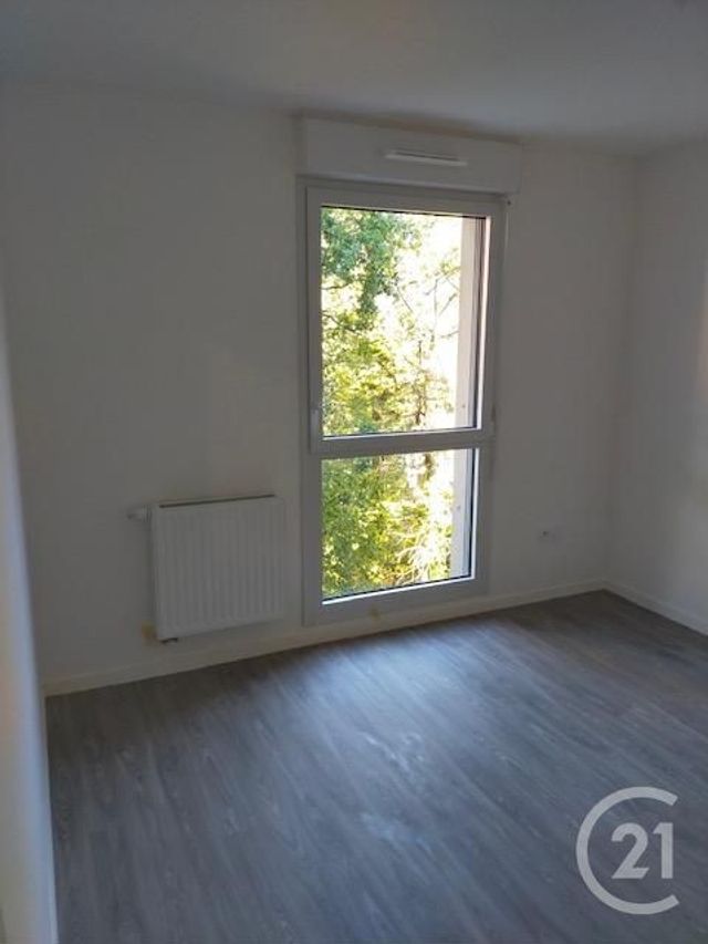 Appartement T2 à louer - 2 pièces - 40.5 m2 - ST HERBLAIN - 44 - PAYS-DE-LOIRE - Century 21 Amara Immobilier