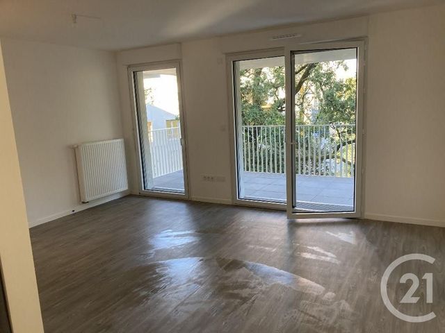 Appartement T2 à louer - 2 pièces - 40.5 m2 - ST HERBLAIN - 44 - PAYS-DE-LOIRE - Century 21 Amara Immobilier