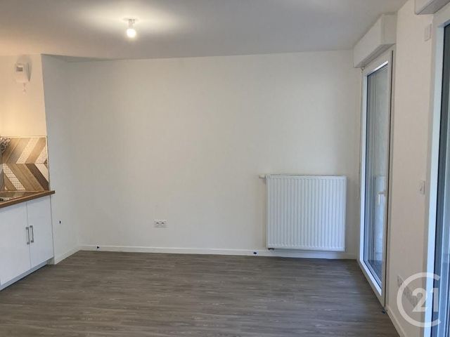 Appartement T2 à louer - 2 pièces - 40.5 m2 - ST HERBLAIN - 44 - PAYS-DE-LOIRE - Century 21 Amara Immobilier