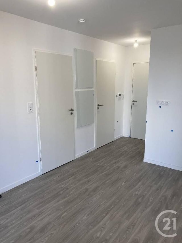 Appartement T2 à louer - 2 pièces - 40.5 m2 - ST HERBLAIN - 44 - PAYS-DE-LOIRE - Century 21 Amara Immobilier