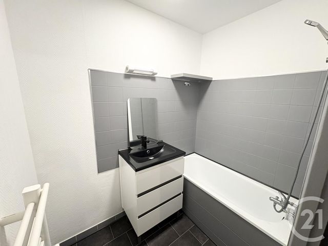 Appartement T2 à louer - 2 pièces - 45.0 m2 - NANTES - 44 - PAYS-DE-LOIRE - Century 21 Amara Immobilier