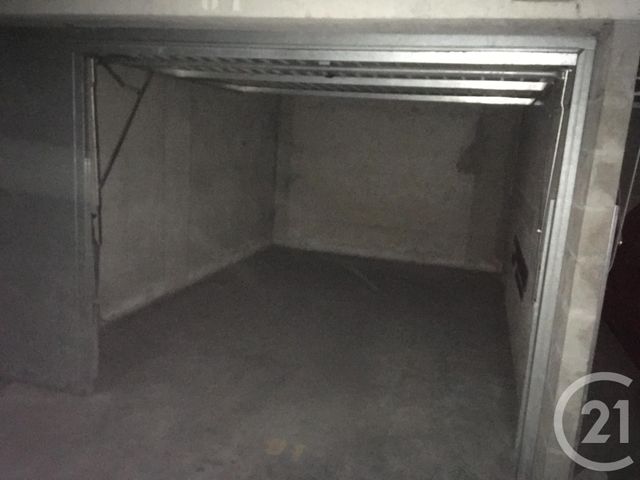 Afficher la photo en grand parking à louer - 14.66 m2 - NANTES - 44 - PAYS-DE-LOIRE - Century 21 Amara Immobilier